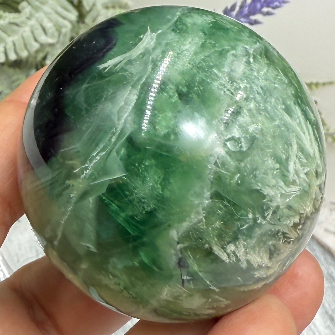 Snowflake Feather Fluorite Sphere Healing Crystal Ball 209g 50mm