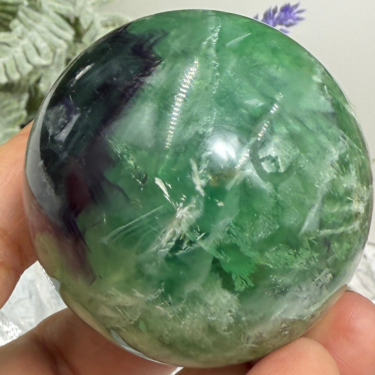 Snowflake Feather Fluorite Sphere Healing Crystal Ball 209g 50mm