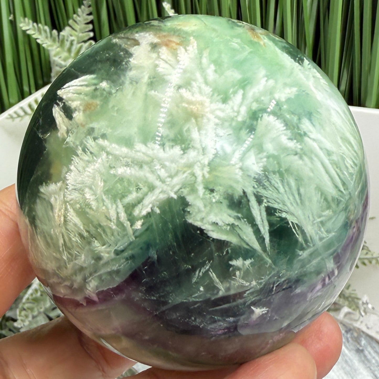 Snowflake Feather Fluorite Sphere Healing Crystal Ball 539g 69mm