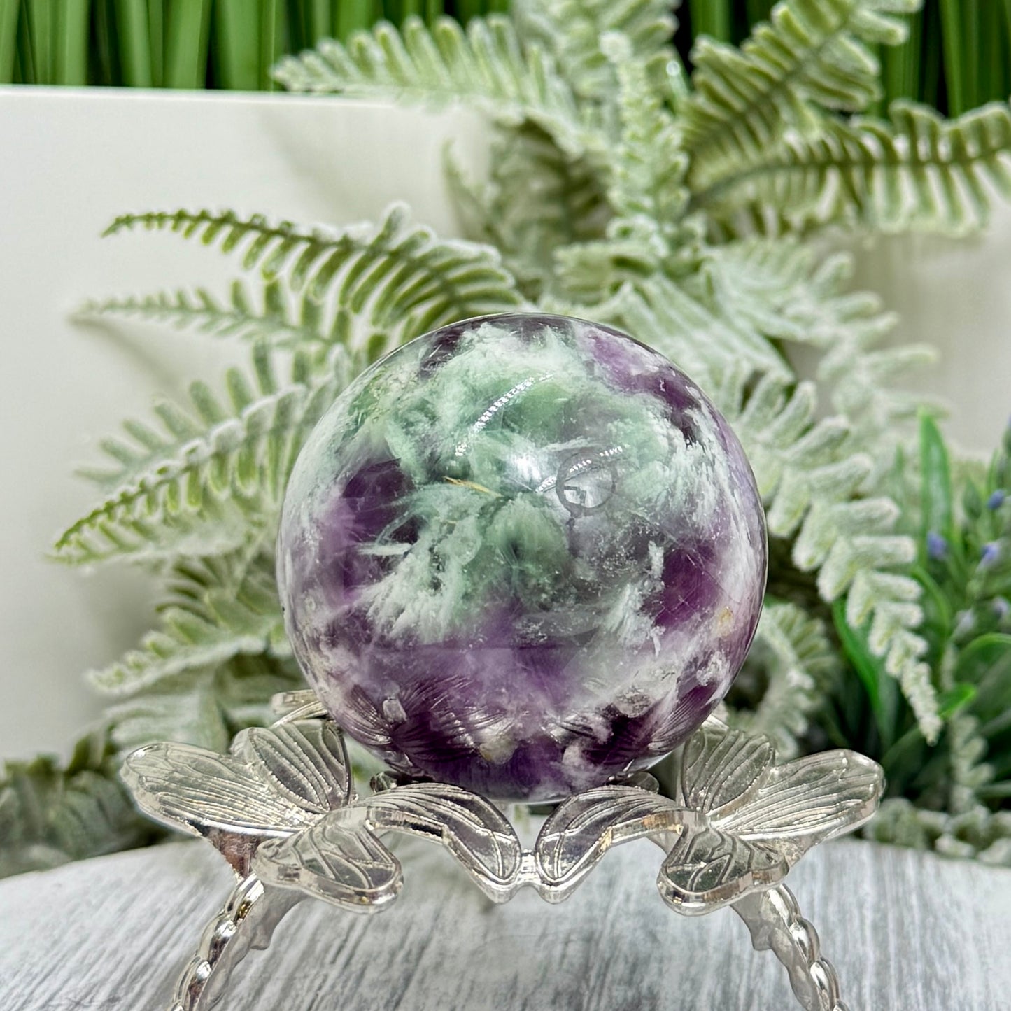Snowflake Feather Fluorite Sphere Healing Crystal Ball 191g 49mm