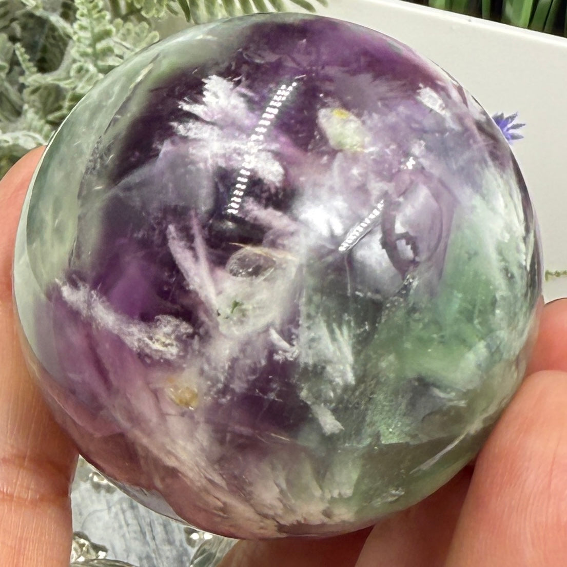 Snowflake Feather Fluorite Sphere Healing Crystal Ball 191g 49mm