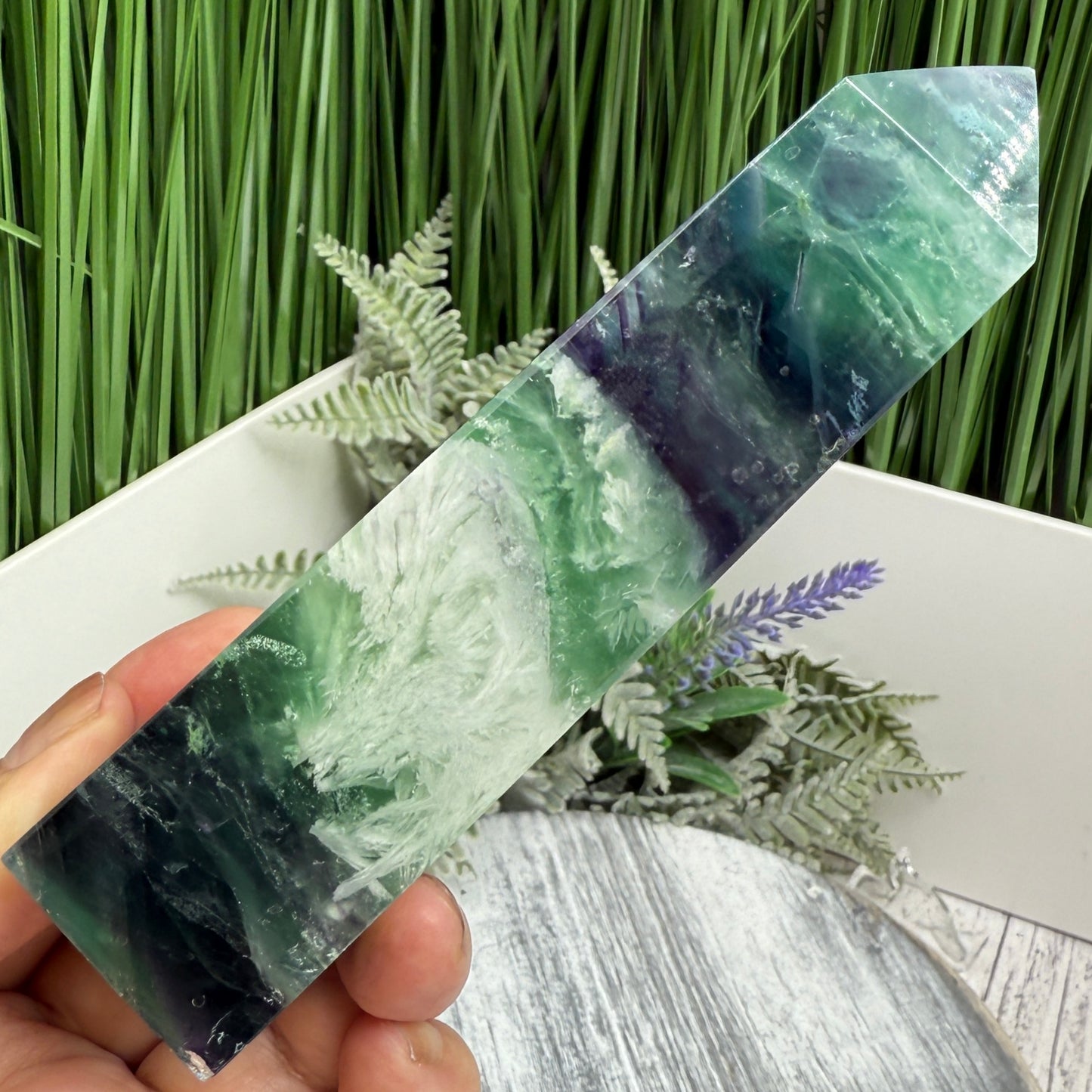 Snowflake Feather Fluorite Tower Healing Crystal Generator 312g 134mm