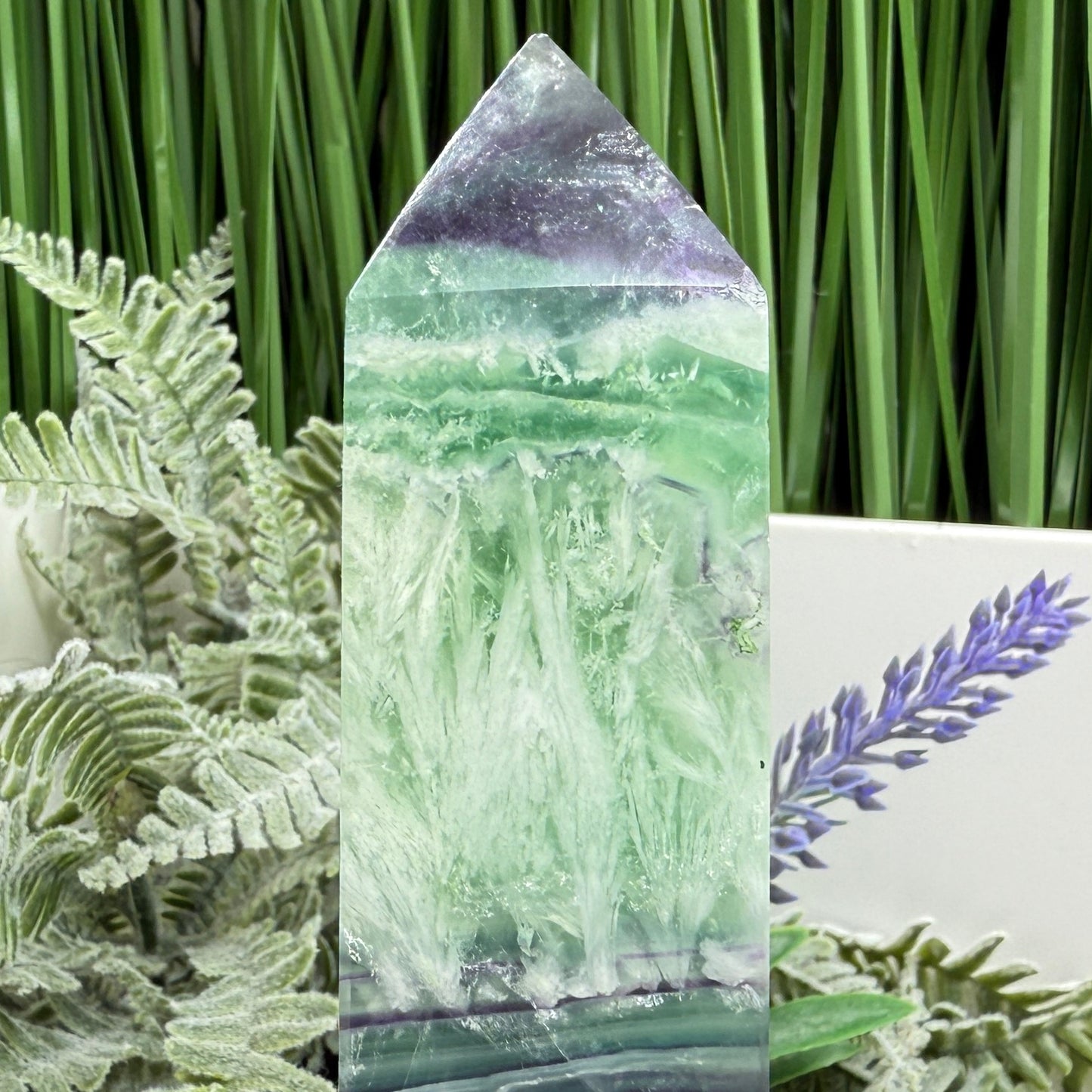 Snowflake Feather Fluorite Tower Healing Crystal Generator 356g 139mm