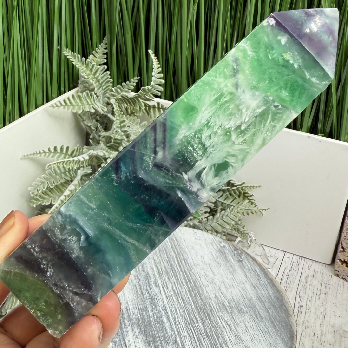 Snowflake Feather Fluorite Tower Healing Crystal Generator 356g 139mm