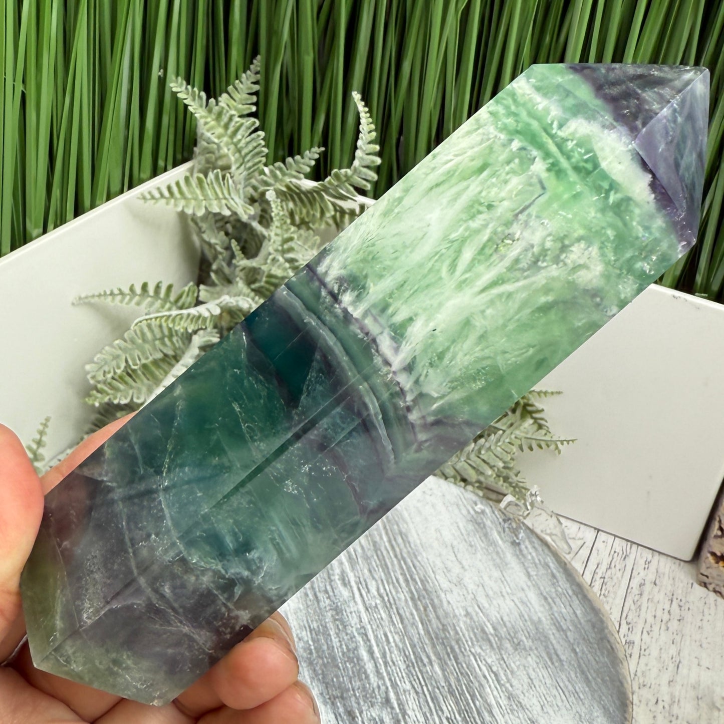 Snowflake Feather Fluorite Tower Healing Crystal Generator 356g 139mm