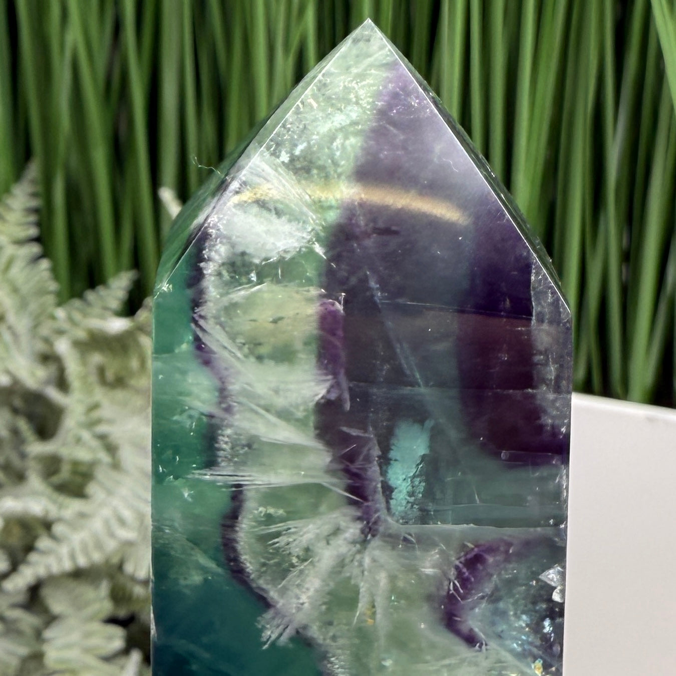 Snowflake Feather Fluorite Tower Healing Crystal Generator 249g 104mm