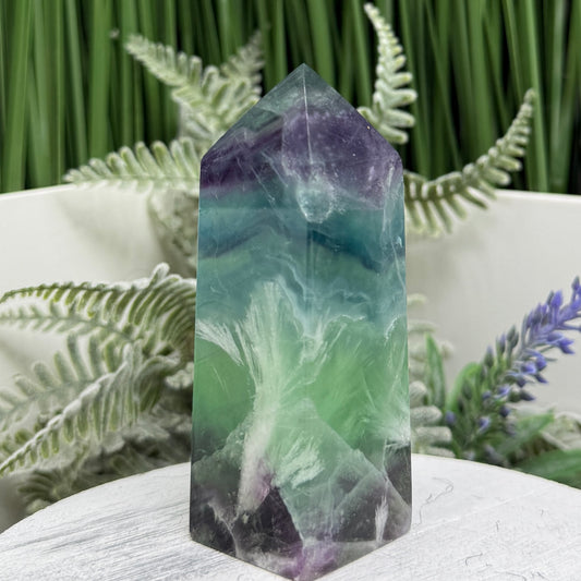 Snowflake Feather Fluorite Tower Healing Crystal Generator 174g 85mm