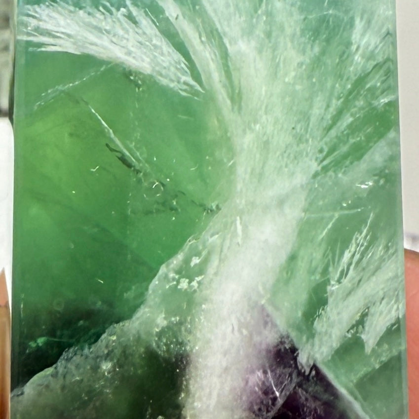 Snowflake Feather Fluorite Tower Healing Crystal Generator 174g 85mm