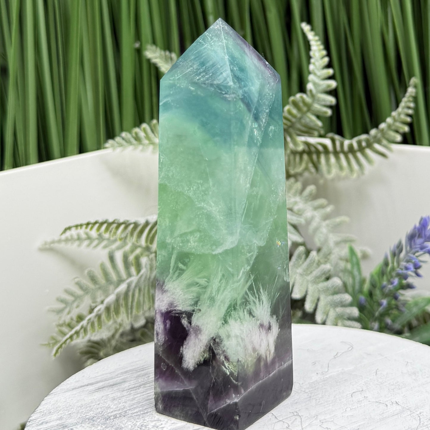 Snowflake Feather Fluorite Tower Healing Crystal Generator 195g 104mm