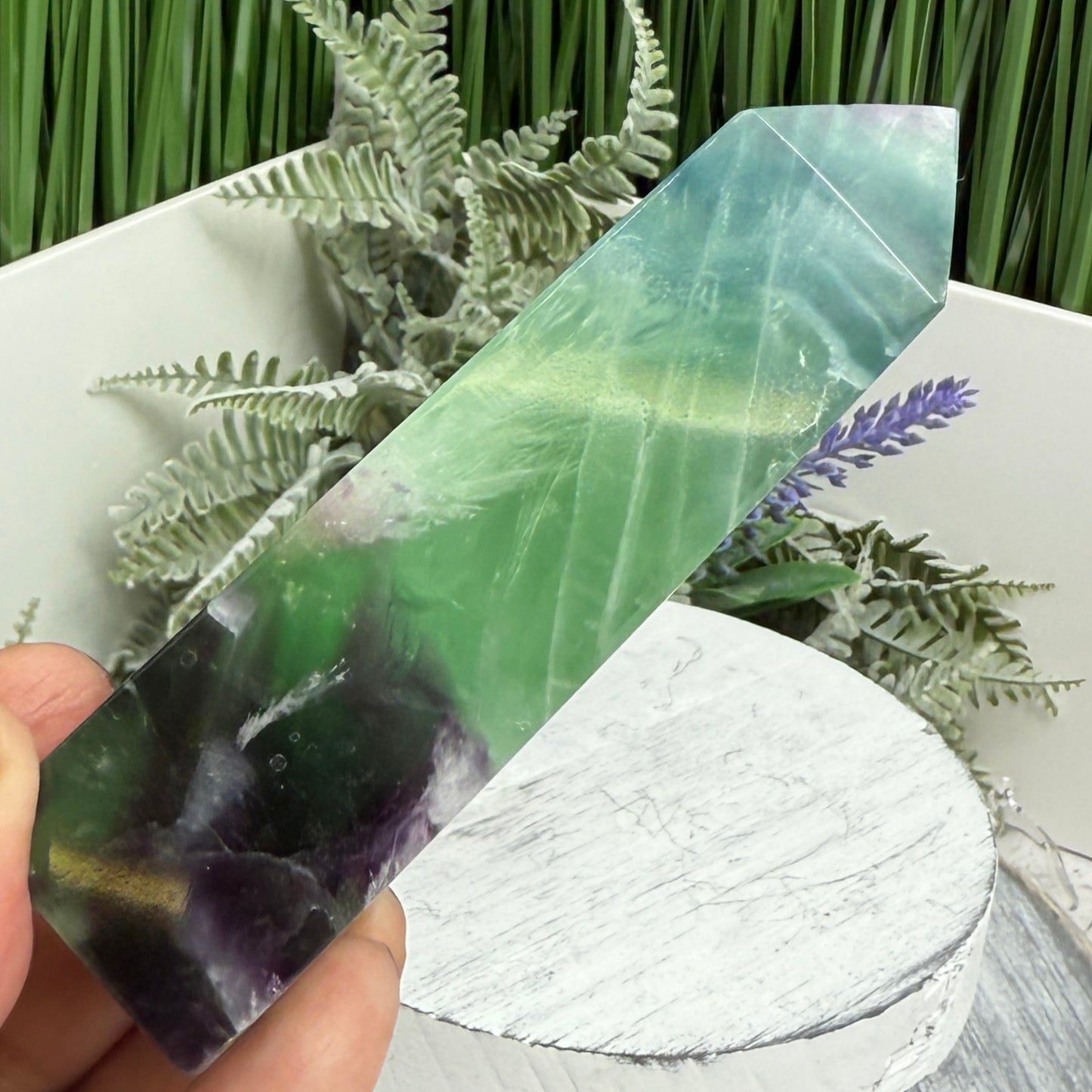 Snowflake Feather Fluorite Tower Healing Crystal Generator 195g 104mm