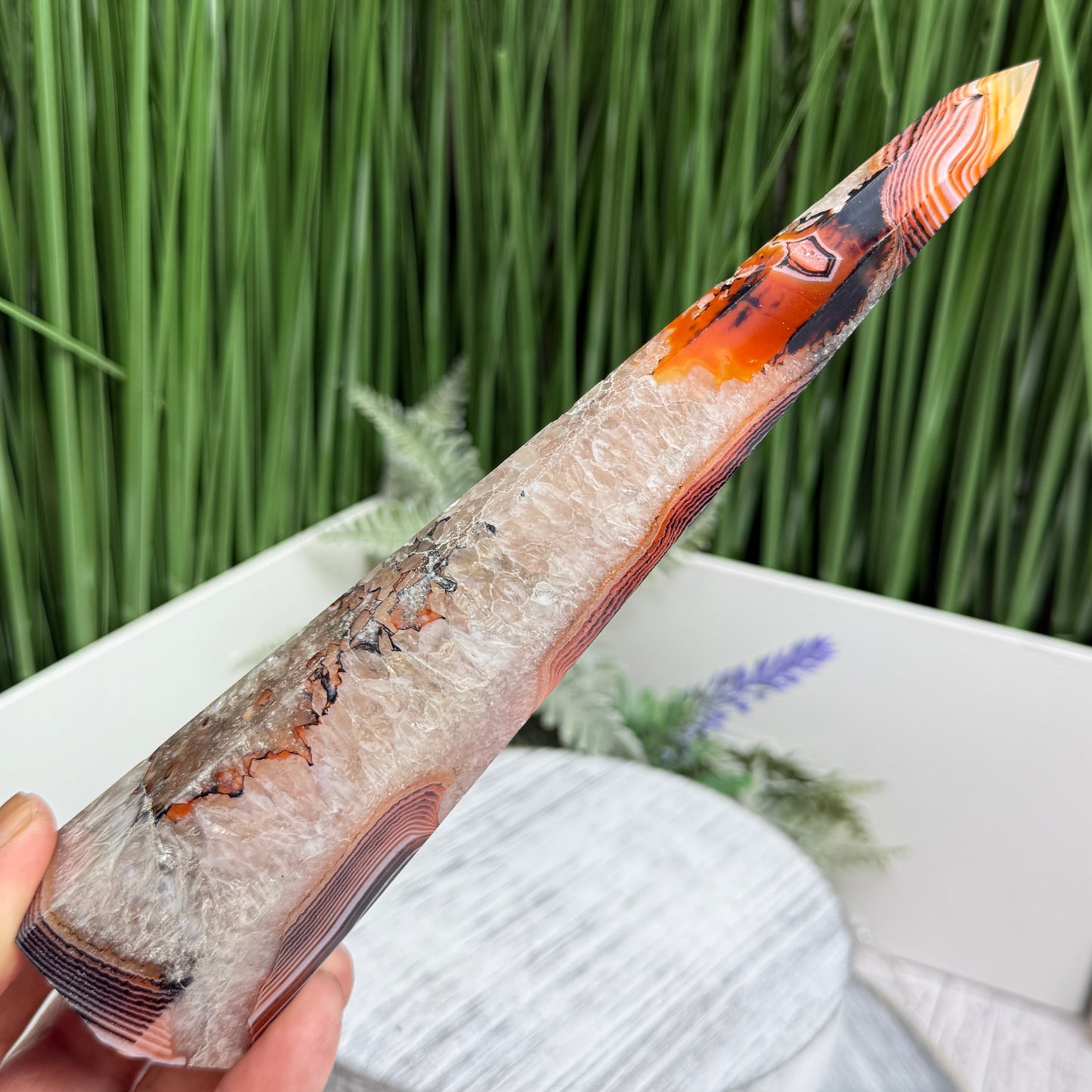 Sardonyx Red Onyx Quartz Tower Healing Crystal Generator 314g 190mm