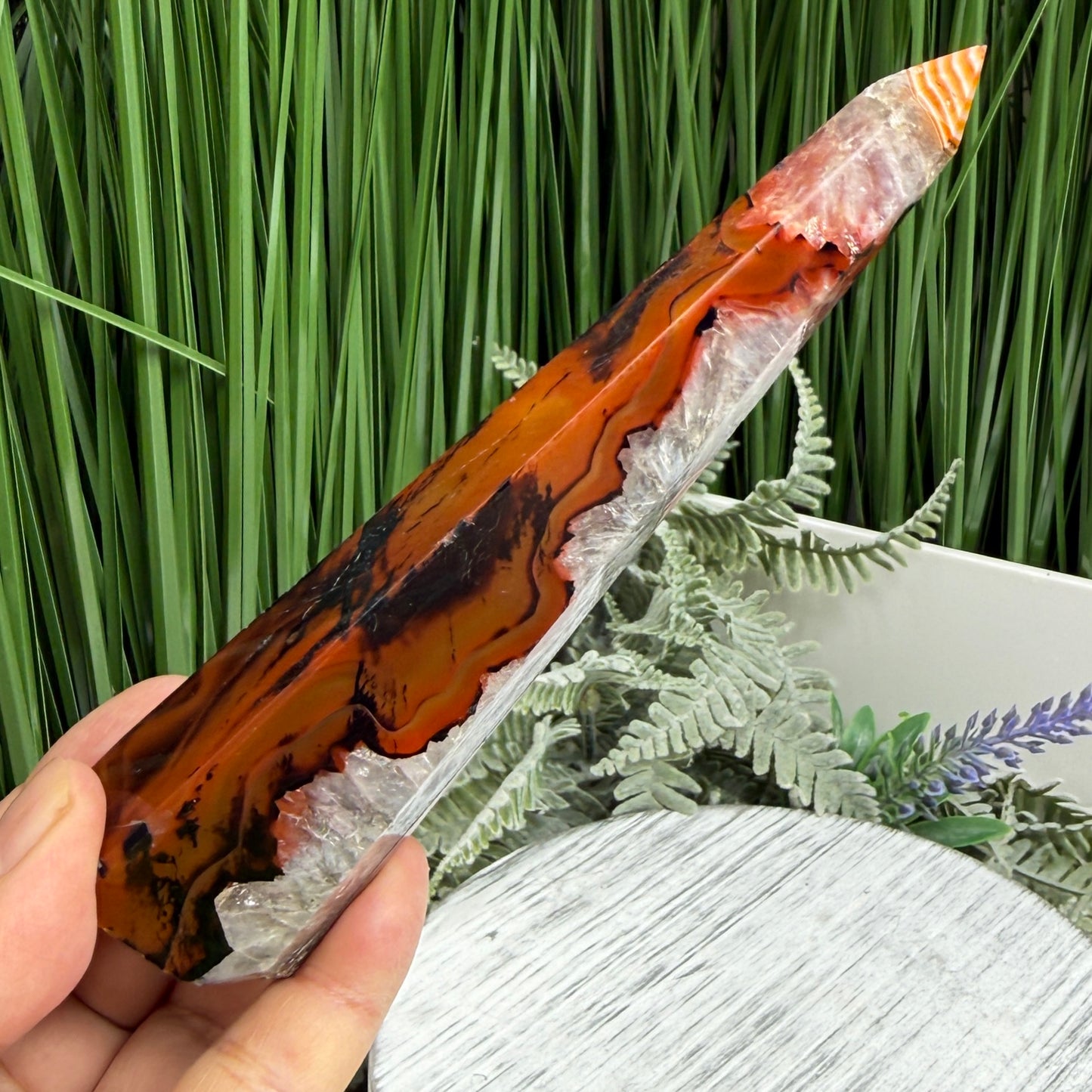 Sardonyx Red Onyx Quartz Tower Healing Crystal Generator 173g 146mm