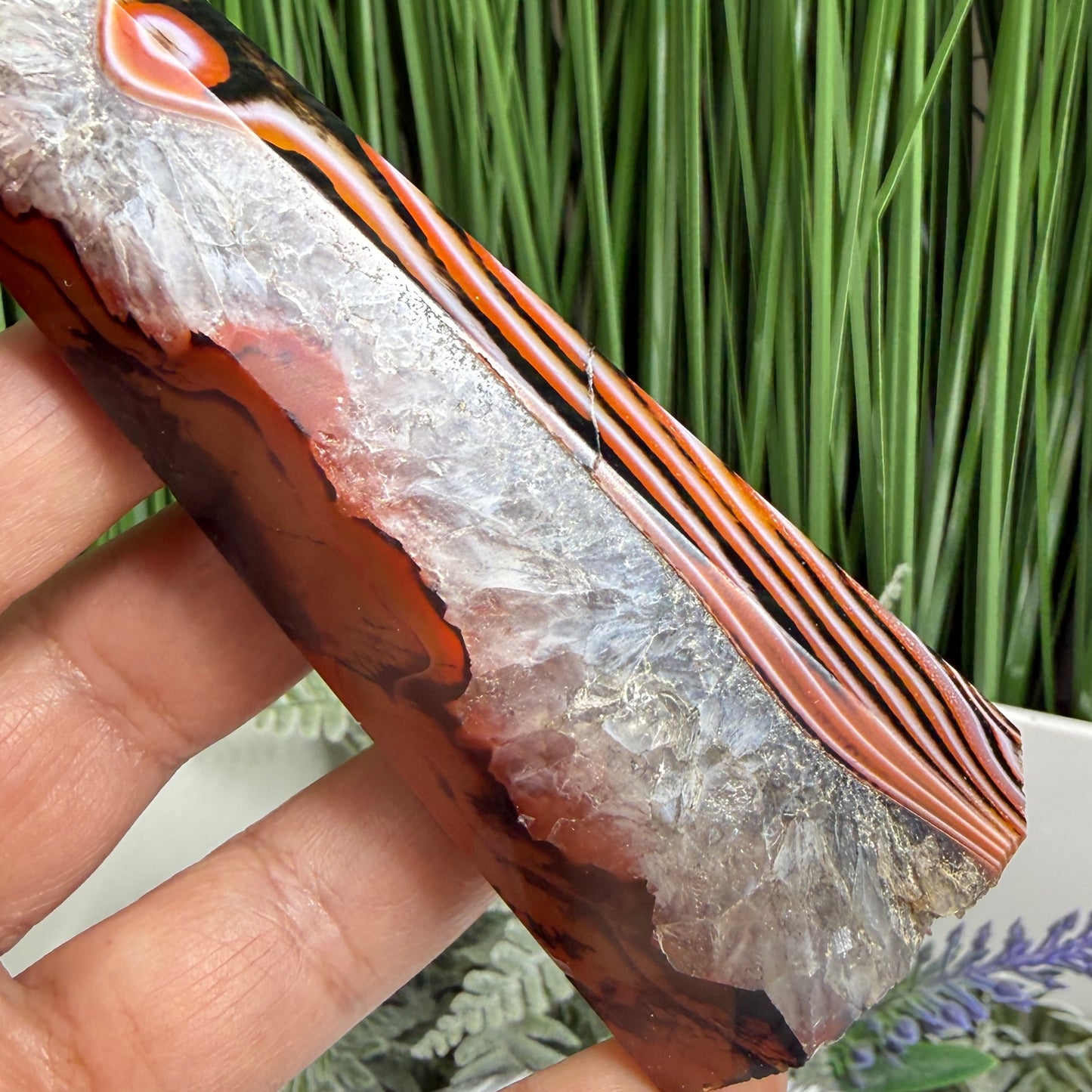 Sardonyx Red Onyx Quartz Tower Healing Crystal Generator 173g 146mm