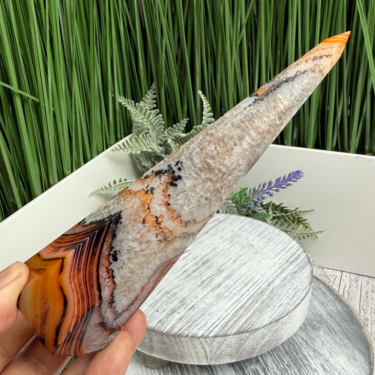 Sardonyx Red Onyx Quartz Tower Healing Crystal Generator 261g 156mm