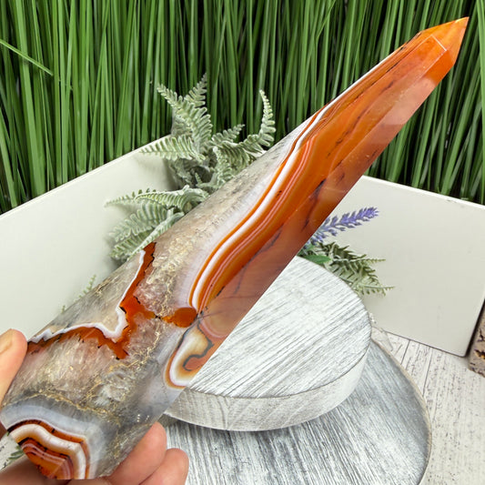 Sardonyx Red Onyx Quartz Tower Healing Crystal Generator 287g 165mm