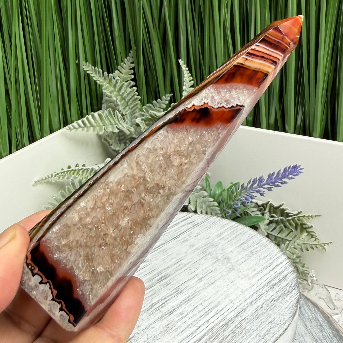Sardonyx Red Onyx Quartz Tower Healing Crystal Generator 169g 124mm