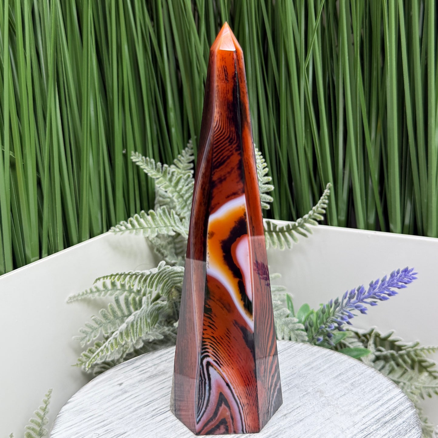 Sardonyx Red Onyx Quartz Tower Healing Crystal Generator 267g 161mm