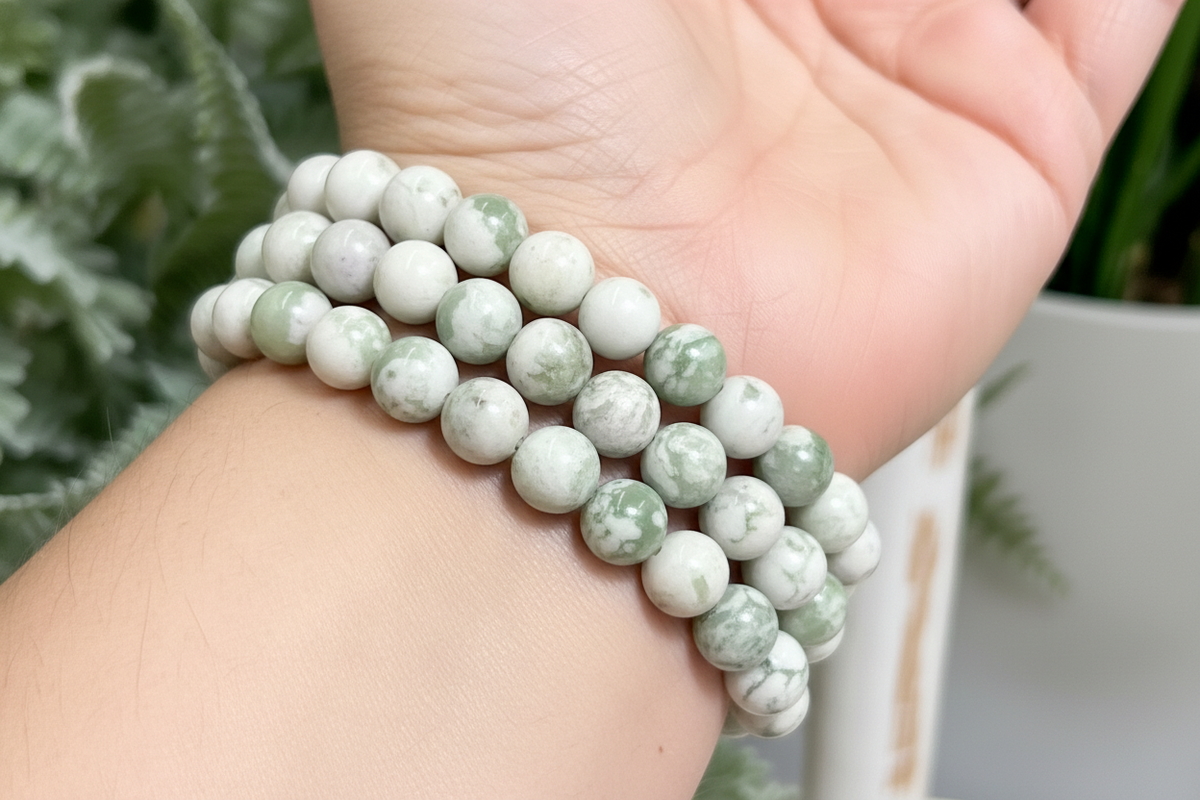 White Green Purple Jade Crystals Bracelets Wearable Gemstones Elastic 8mm Beads 15cm
