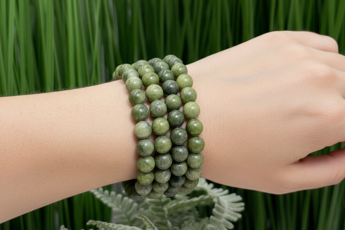 Green Jade Crystals Bracelets Wearable Gemstones Elastic 8mm Beads 15cm
