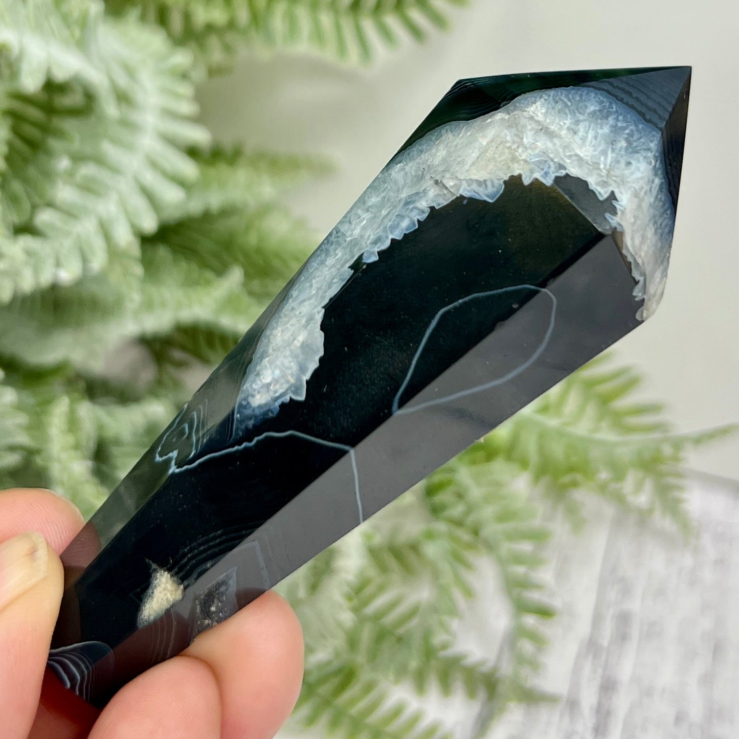 Black Agate Quartz Wand with Stand Healing Crystal Carving 85g 93mm