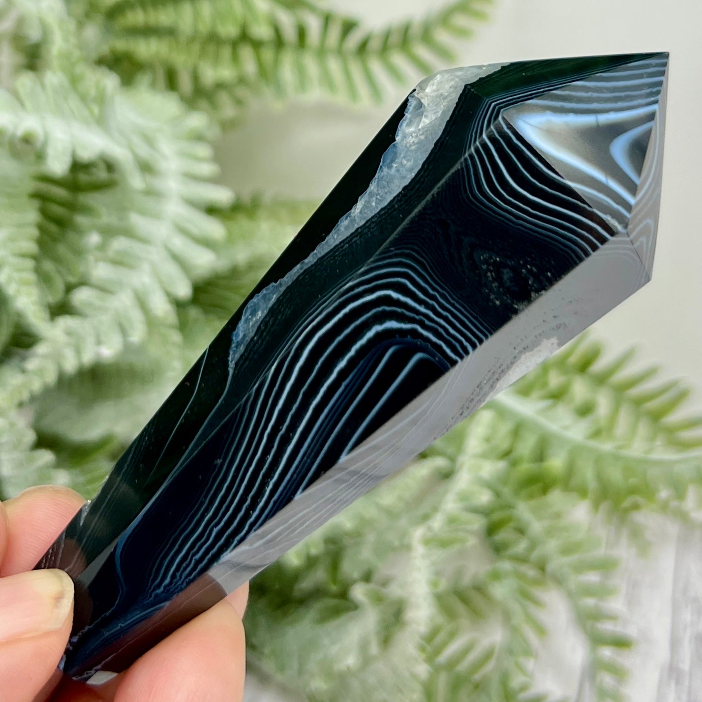 Black Agate Quartz Wand with Stand Healing Crystal Carving 85g 93mm