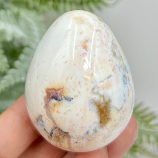 Agate Egg with Stand Healing Crystal 108g