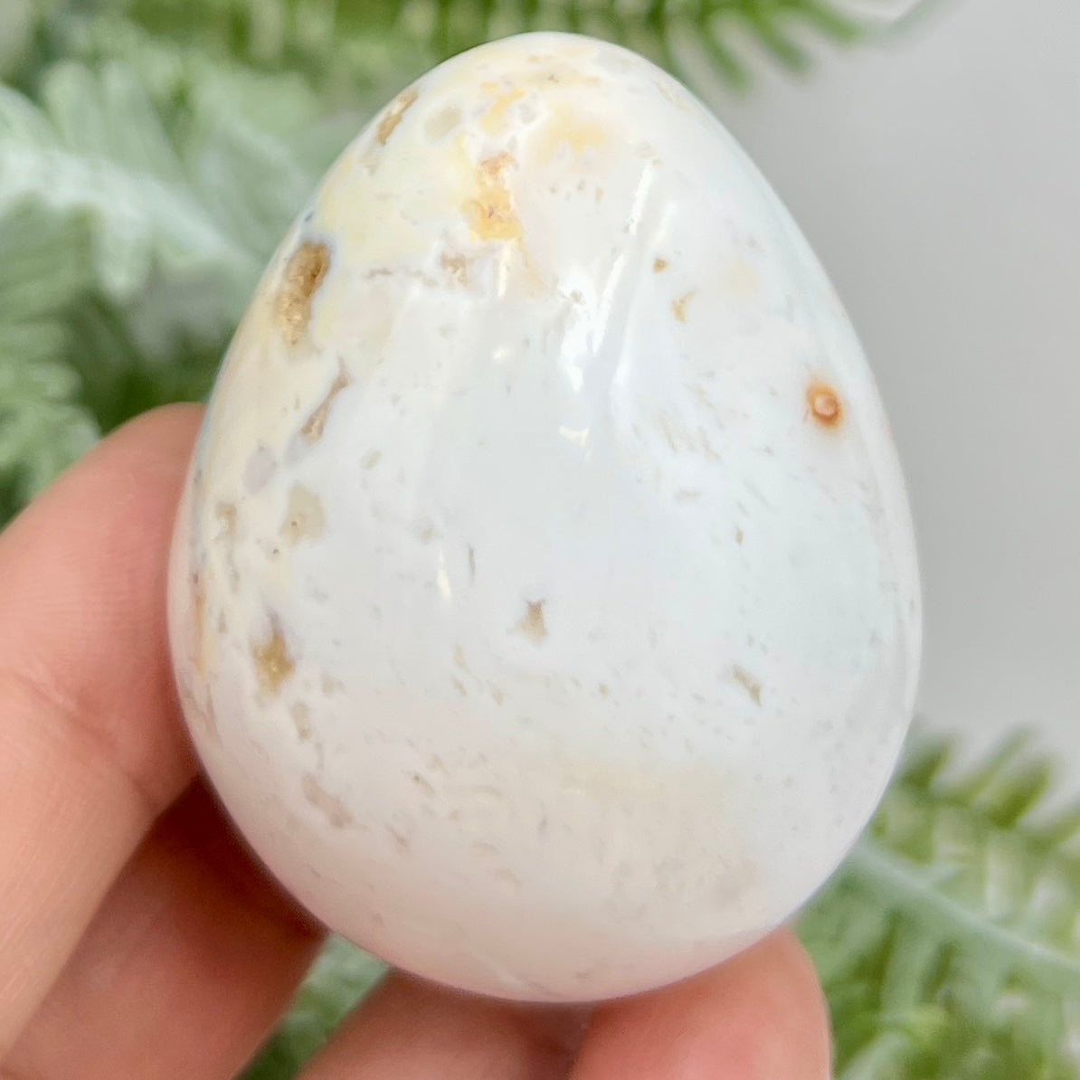 Agate Egg with Stand Healing Crystal 108g