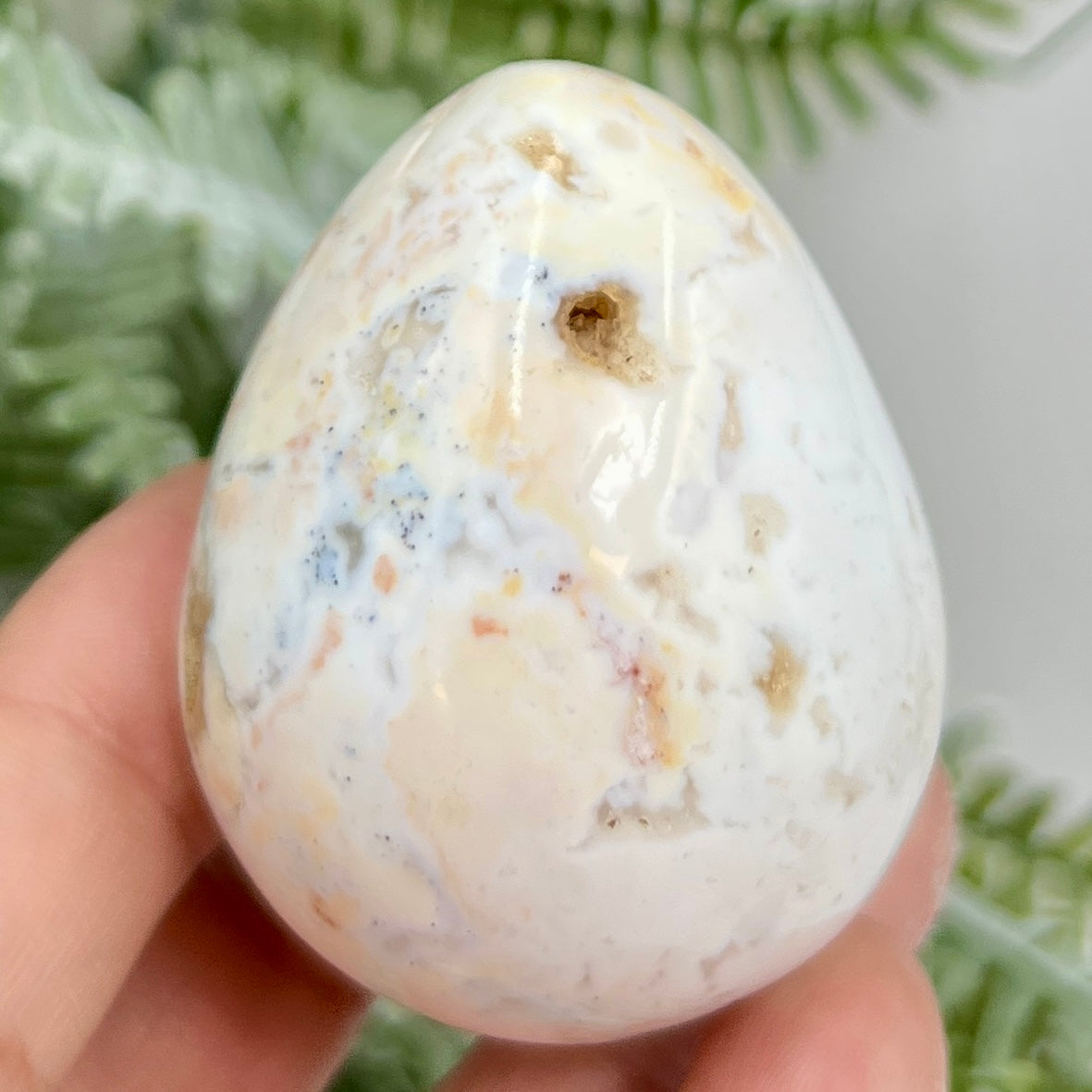 Agate Egg with Stand Healing Crystal 108g