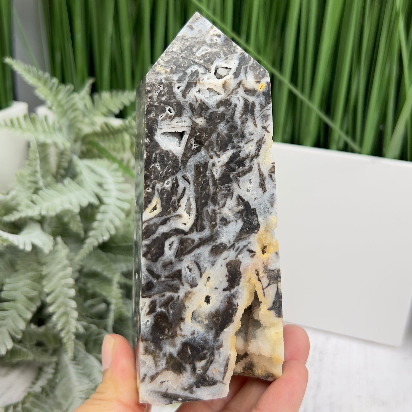 Sphalerite Quartz Druzy Tower Crystal Generator 540g 135mm